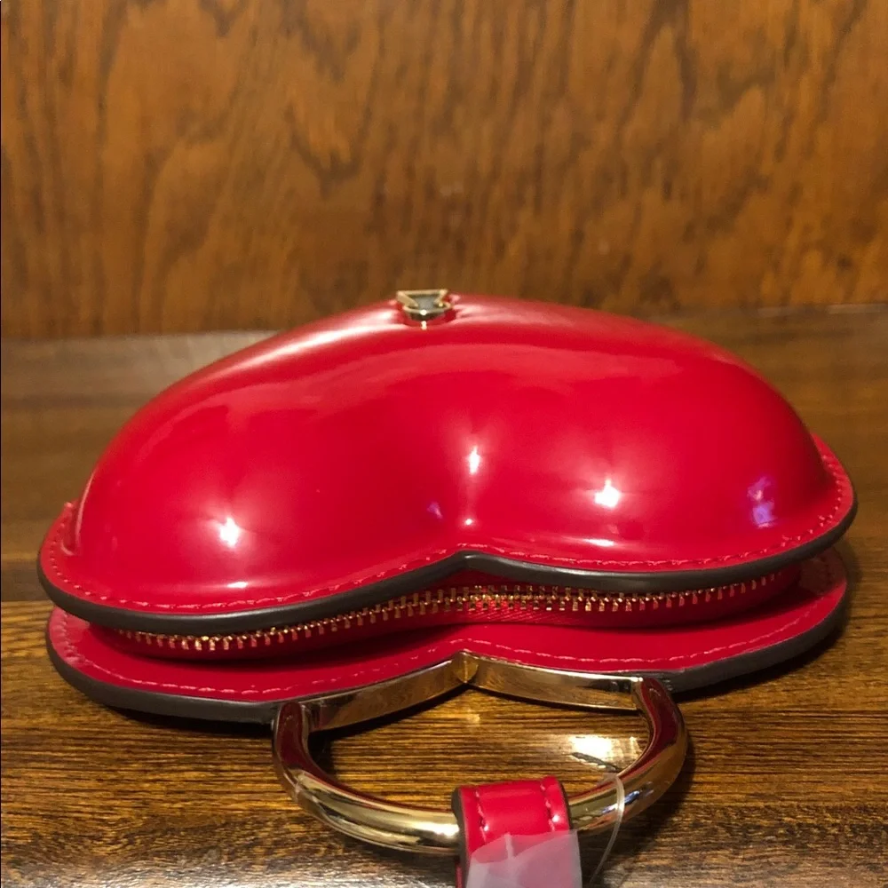 NWT-Kate Spade-Key To My Heart❤️Wristlet-Cherry Rouge-Patent Leather-$128